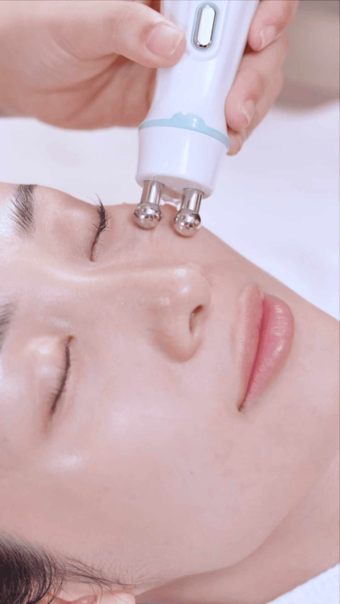 RF Lifting & EMS cho mặt và vùng mắt